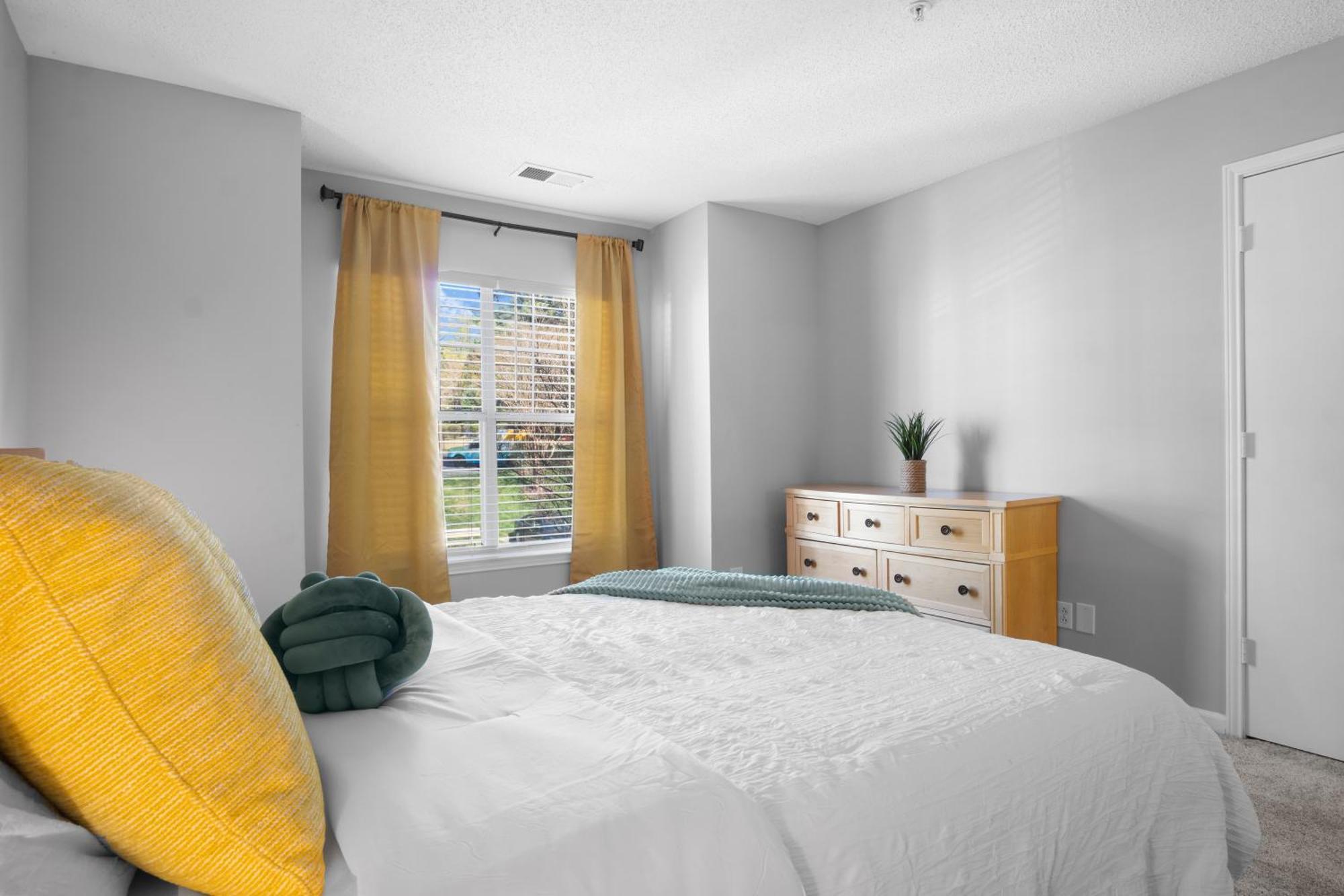 The Mooresville Nest: 2Br/2Ba Home Away From Home Bagian luar foto